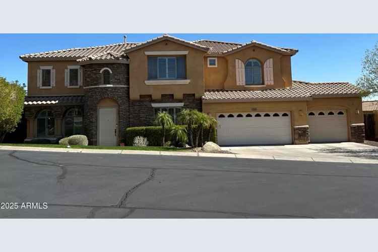 5 Bedroom Home in Gated Community with Mountain Views