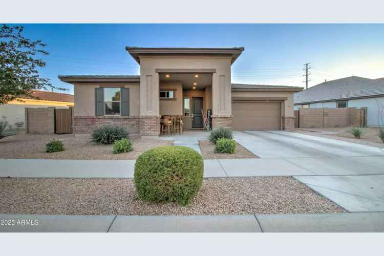 Meridian Queen Creek Home: 3 Beds, 2 Baths, Huge Backyard Oasis