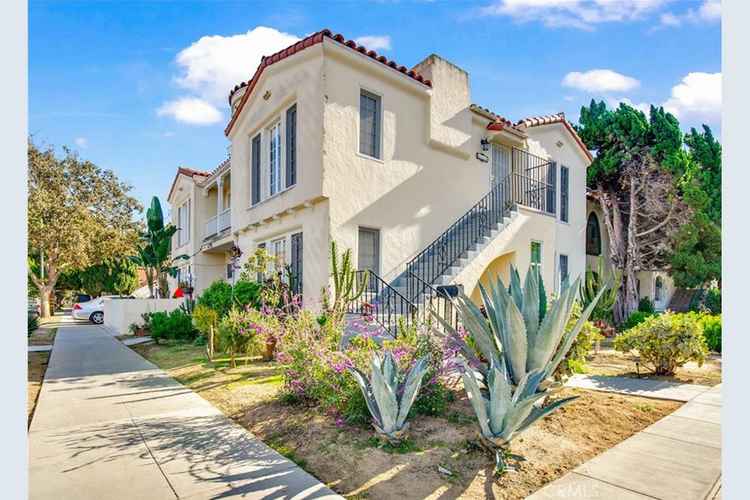 House For Sale , 2490, Chestnut Avenue, Long Beach, California