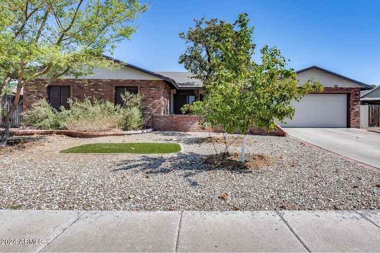 4 Bed 2.5 Bath Home with Pool No HOA