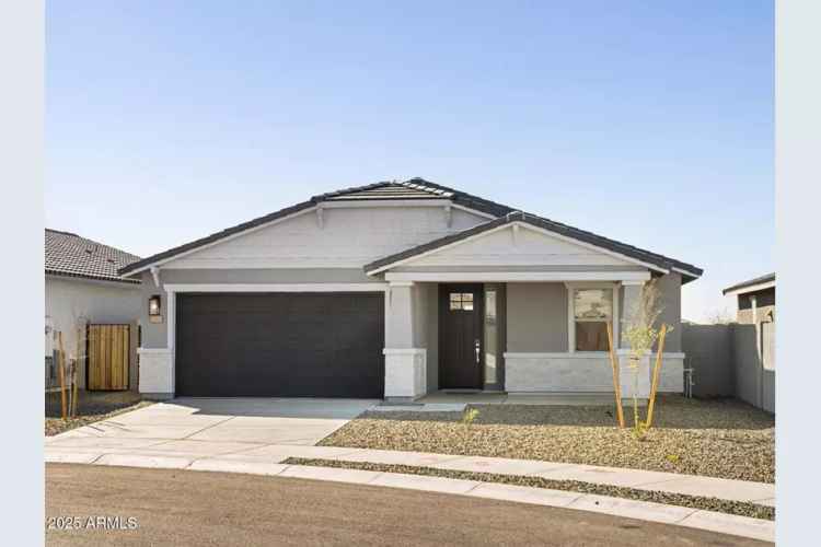 New 4-Bedroom Single Story Onyx Home with Amazing Amenities