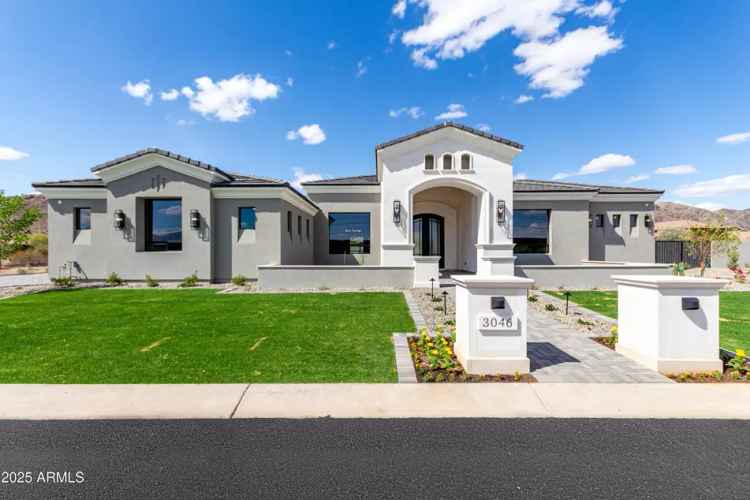 Luxury 5612 sq ft Estate in Calabrea with Mountain Views