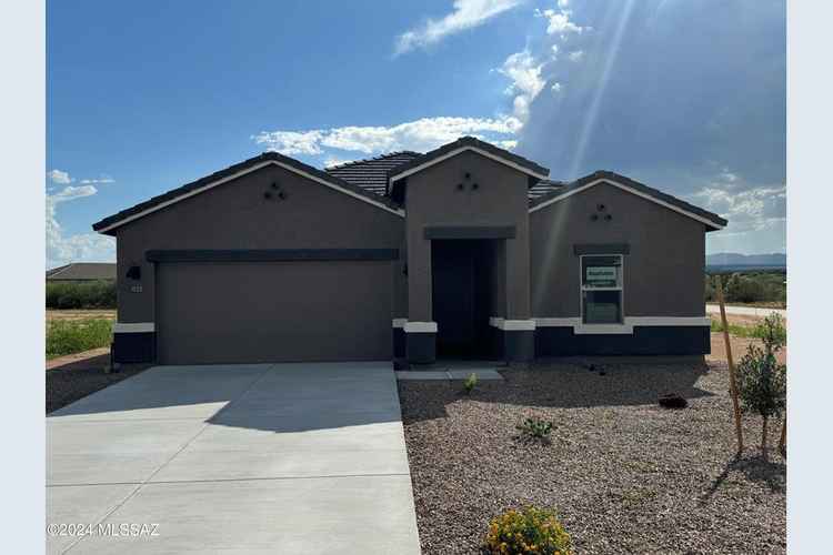 1823 sq ft 4 Bed 2 Bath Home Move In Ready