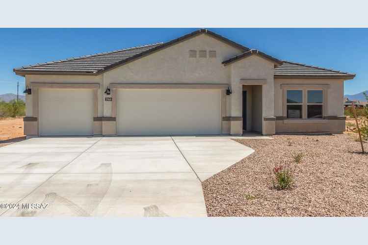 4 Bedroom 3 Bathroom Home in Sahuarita Acres AZ