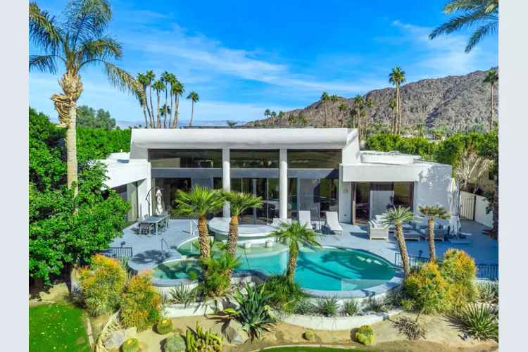 Contemporary Home in Indian Wells Country Club with Panoramic Views