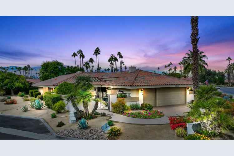 Luxury Furnished Condo in Indian Wells Country Club with Mountain Views
