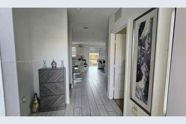 House For Sale , 1012, Southeast 23rd Avenue, Homestead, Florida