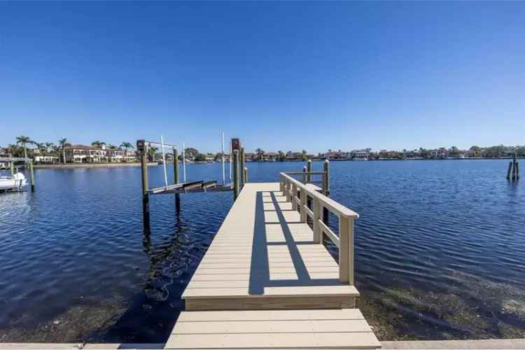 Dream Home Lot: Build Your Paradise on .22 Acres near Downtown St Petersburg