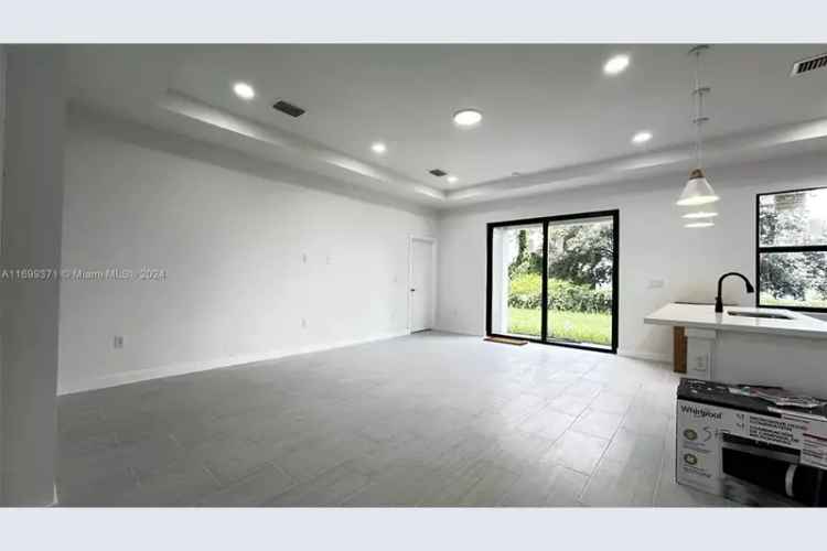 House For Sale , 3718, 3rd Street West, Florida