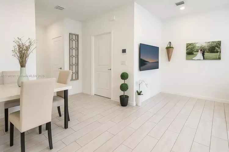 House For Sale , 1033, Southeast 23rd Terrace, Homestead, Florida