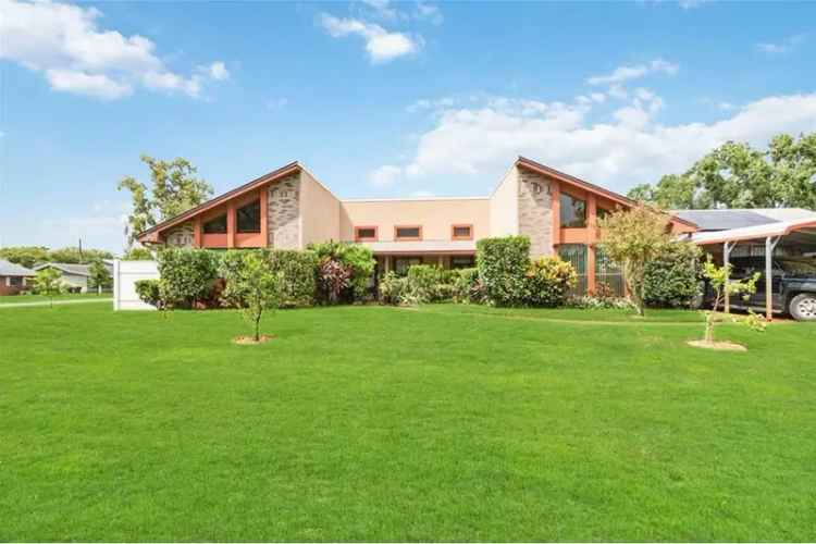 3 Bed 3 Bath Home Near St Cloud Lakefront Park with Solar