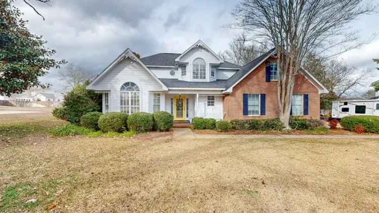 House For Sale , 107, Gloster Court, Dothan, Alabama