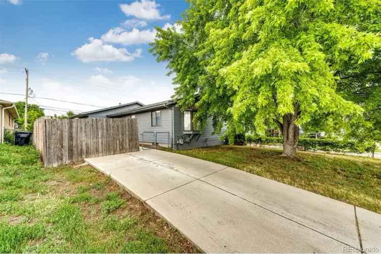 Remodeled Side by Side Duplex 2 2 and 3 2 Units Vacant
