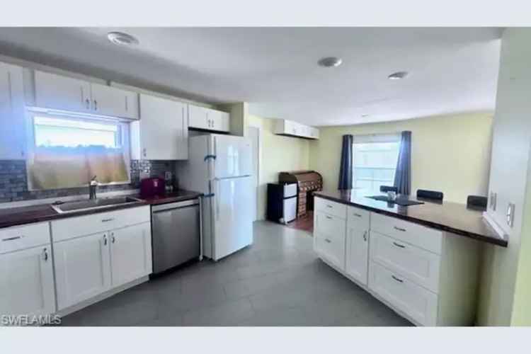 Mobile home For Sale , 5655, Captain John Smith Loop, North Fort Myers, Florida