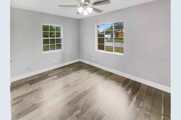 Dream Home: Fresh Paint, Stainless Steel Appliances, and Private Backyard