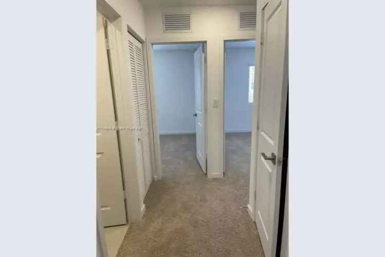 House For Sale , 1092, Southeast 23rd Avenue, Homestead, Florida