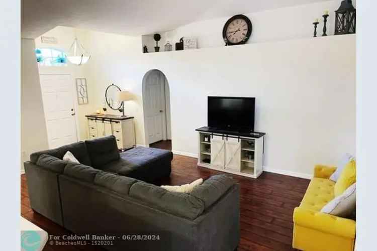 House For Sale , 5157, Northwest Wisk Fern Circle, Port Saint Lucie, Florida