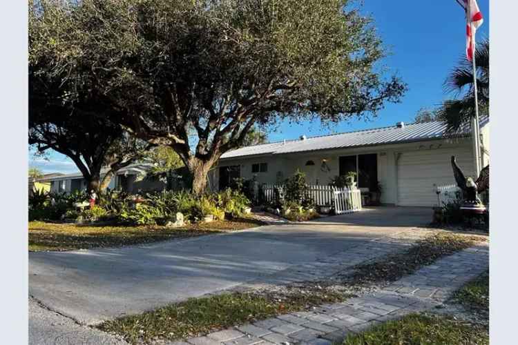 House For Sale , 18671, Kerrville Circle, Port Charlotte, Florida