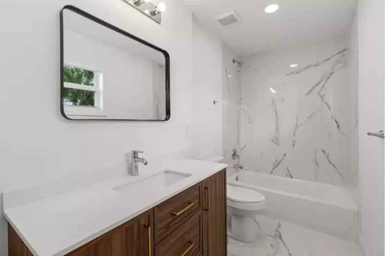 House For Sale , 3250, Southwest Ronlea Court, Port Saint Lucie, Florida