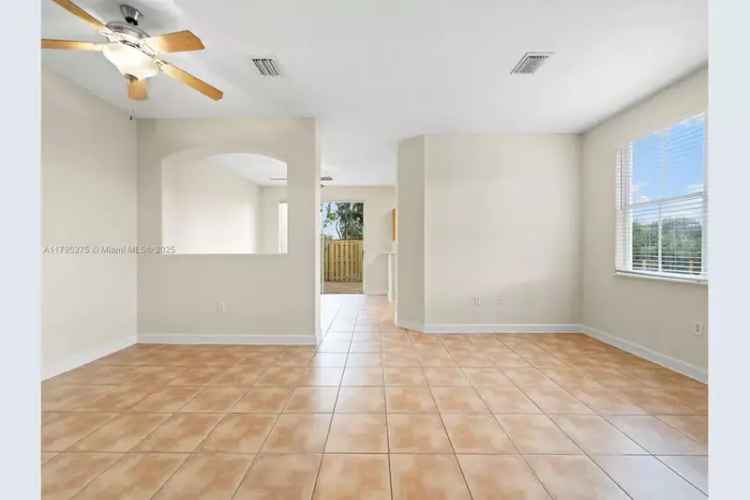 4 Bedroom 3 Bath Corner Unit in Guard Gated Community