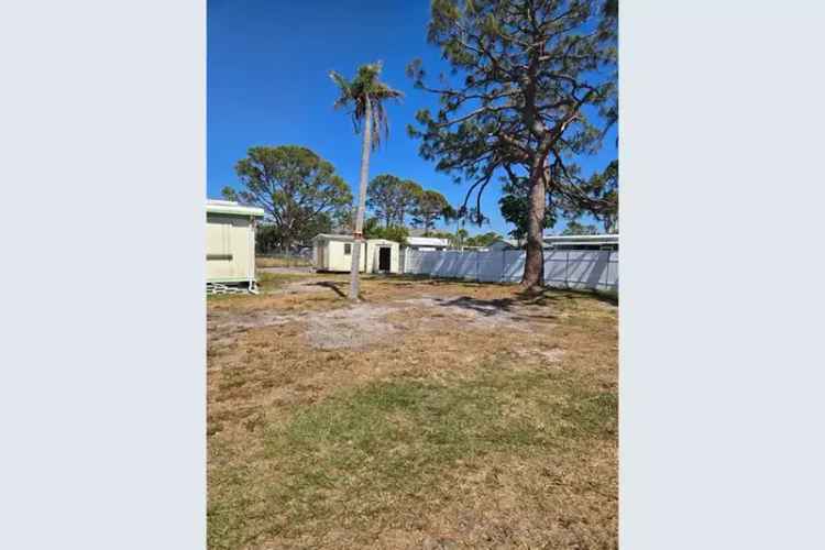 Englewood 2 Bed 2 Bath Home Ready for Renovation