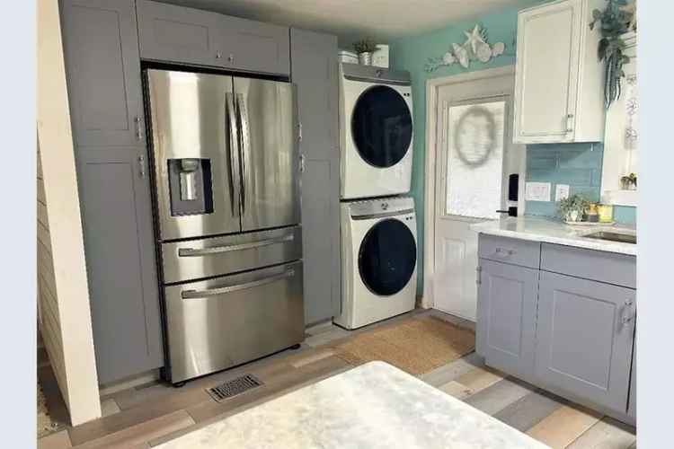 Updated 2-Bedroom Doublewide in 55+ Golf Community