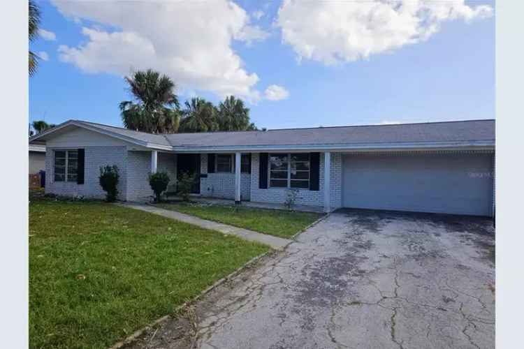 3 Bed 2 Bath Home in Maximo Moorings Investor Special