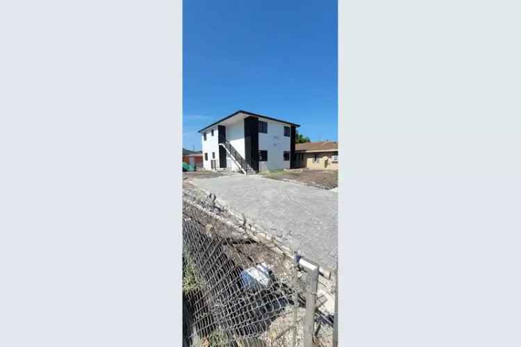 New Construction Duplex near Miami Airport 32 Units Aug 2025 Completion