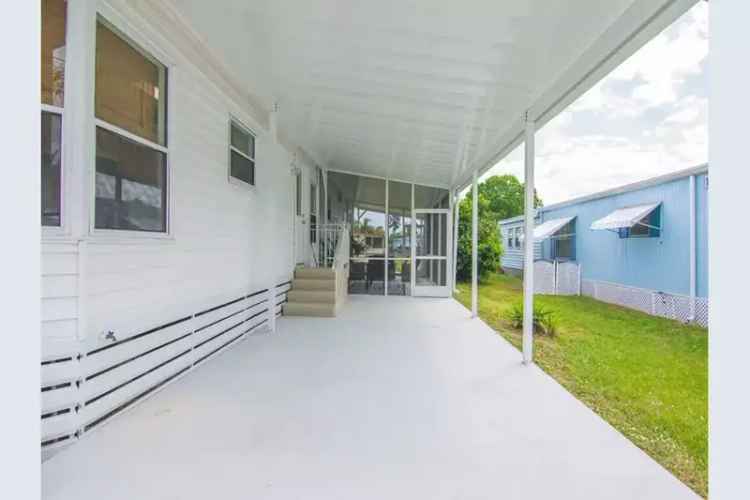 Mobile home For Sale , 15, Southeast Iberian Lane, Port Saint Lucie, Florida