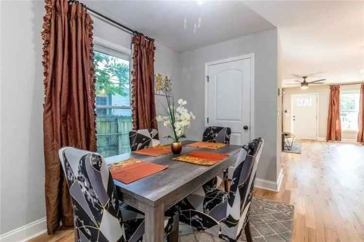 Updated 3-Bed 2.5-Bath Home Near Beltline and Stadium