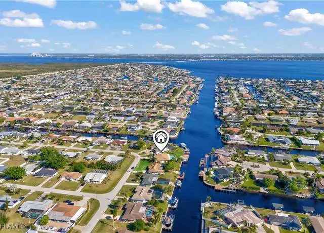 Waterfront Paradise Sailboat Access Resort Style Pool Home
