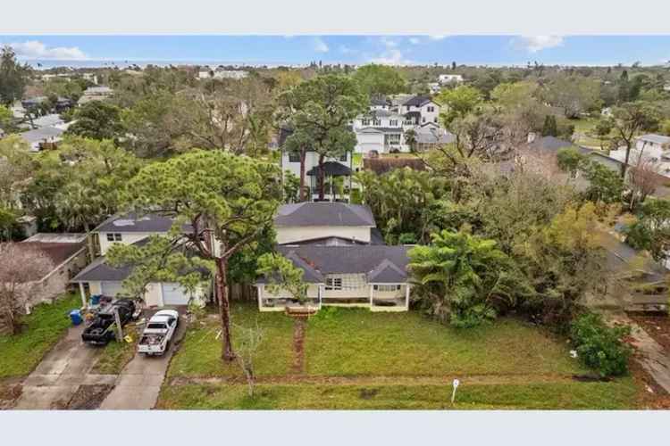 Fixer-Upper on 3 Buildable Lots - Investor Opportunity