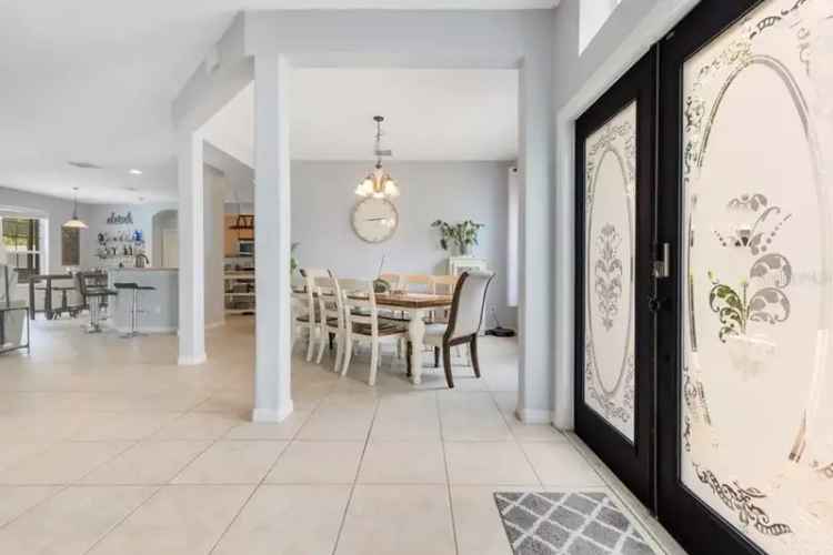Vista Lakes Retreat 5 Bedroom Pool Home Conservation Views