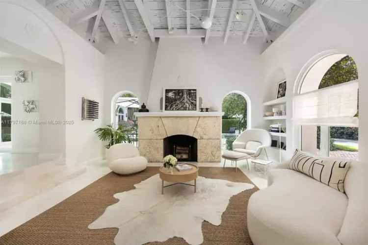 Classic Contemporary Home in Gated Ye Little Wood Community