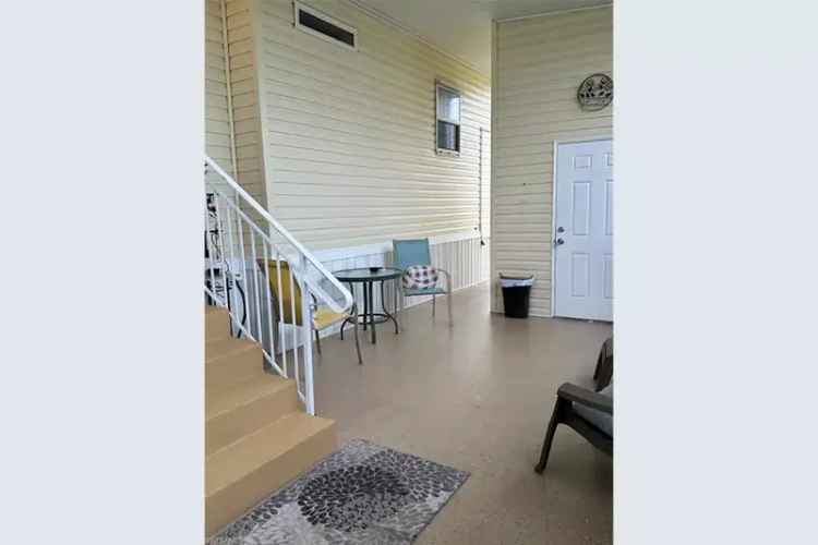 Mobile home For Sale , 23, Chateau Way, East Naples, Florida