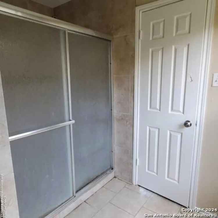 3 Bed 2 Bath House Near Randolph AFB and Fort Sam Houston