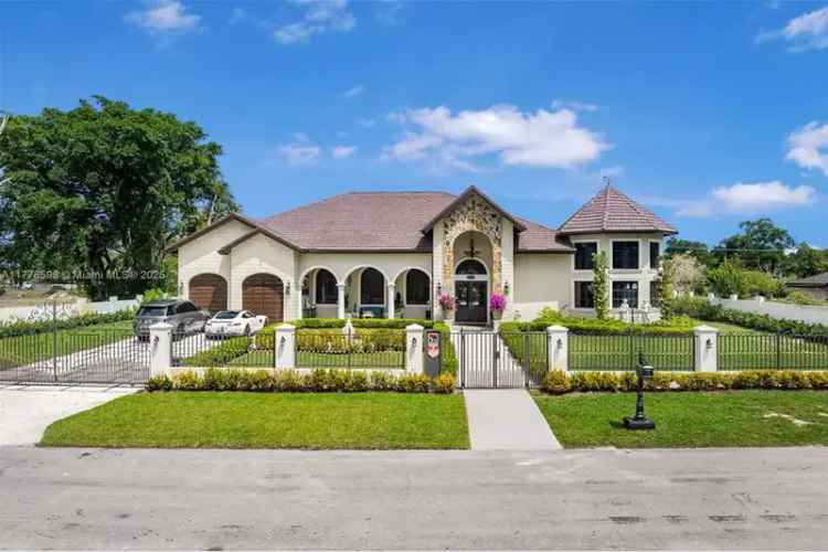 House For Sale , 9815, Southwest 114th Street, Kendall, Florida