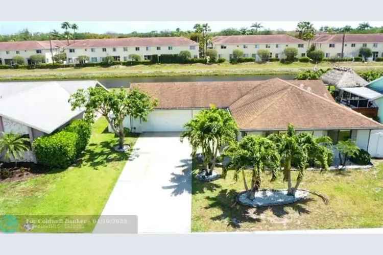 House For Sale , 51, Vista del Rio, Boynton Beach, Florida