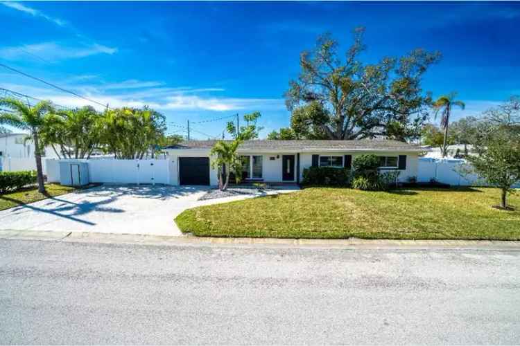 3 Bed 2 Bath Pool Home Near Water Wholefoods Renovated