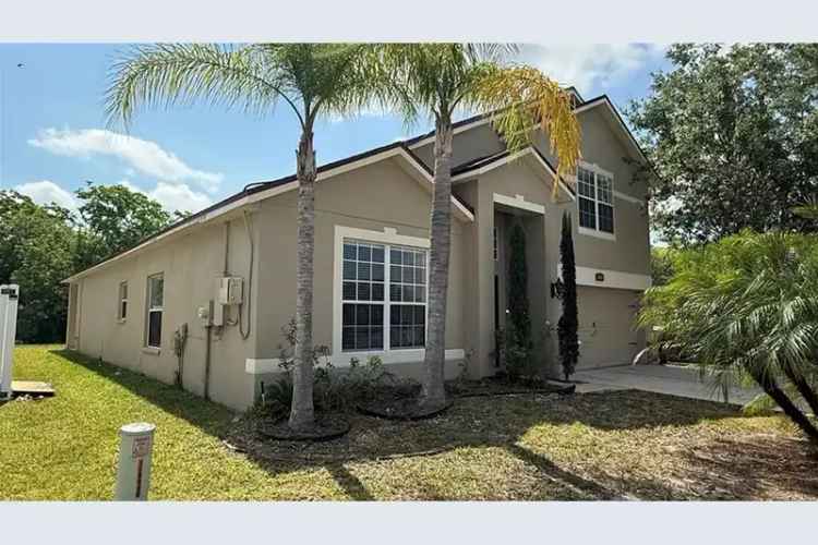 4 Bedroom 2 5 Bath Home in Kissimmee with Solar Panels
