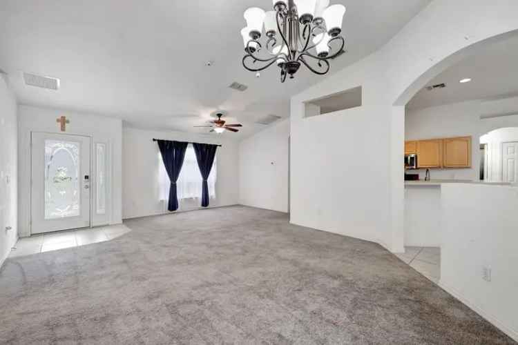 4 Bedroom 3 Bathroom Pool Home in Port Saint Lucie