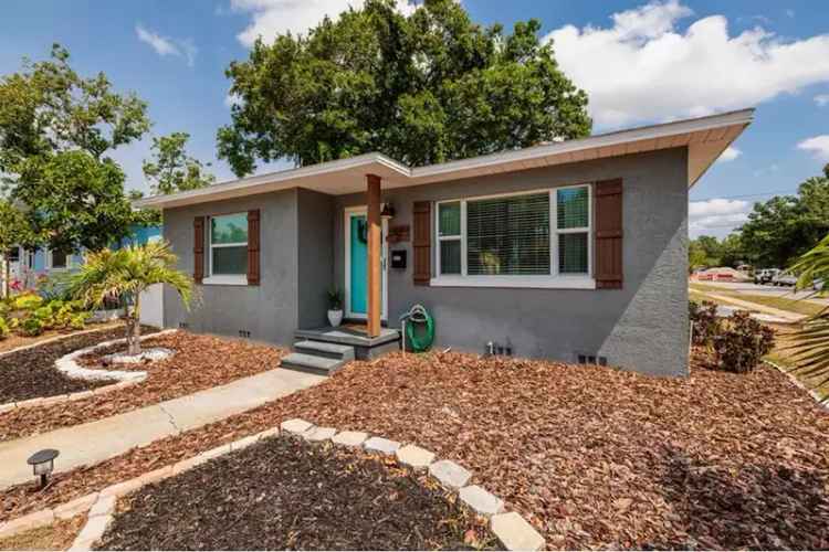 Updated 2 Bed 1 Bath Home in Historic Kenwood St Pete with Garage