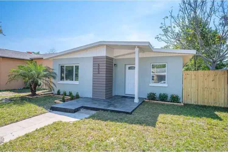 Updated 4 Bed 3 Bath Home Near Beaches and Parks