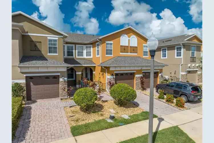 Lake Nona 3 Bed 2.5 Bath Townhome  New Roof AC Updated Kitchen