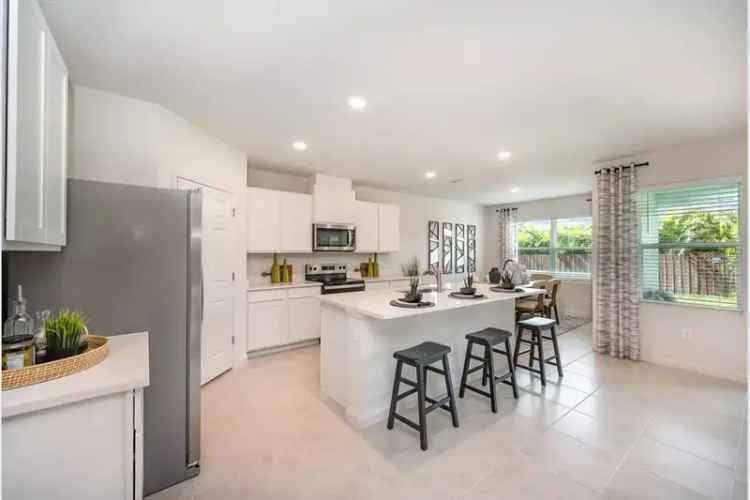 House For Sale , 455, Southwest Lakehurst Drive, Port Saint Lucie, Florida