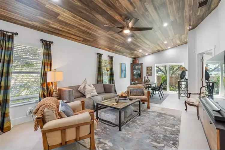 Luxury 3-Bedroom 2-Bath Home in Gulfport Fully Renovated