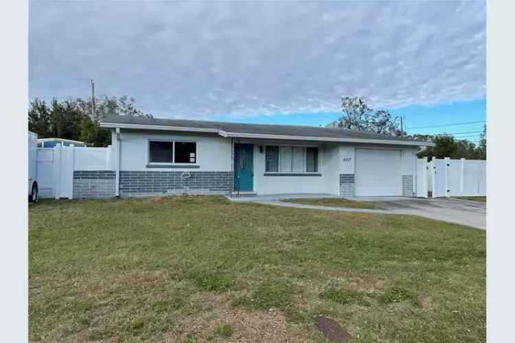 2 Bed 1 Bath St Petersburg Block Home - Bonus Room Garage Large Yard