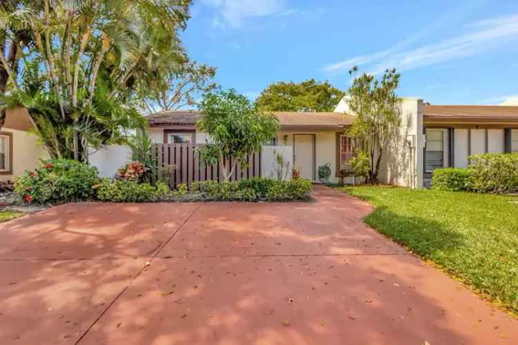 House For Sale , 8, Knightsbridge Lane, Boynton Beach, Florida