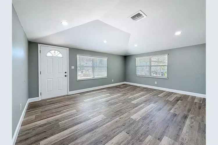 3 Bed 2 Bath Remodeled Home in St Petersburg FL