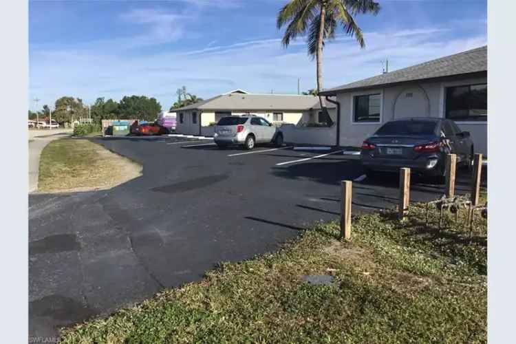 House For Sale , 3715, Country Club Boulevard, Cape Coral, Florida